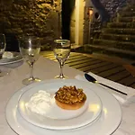 La Closerie Des Arts - Piscine Et Gæstehus 3*