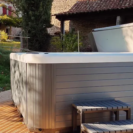 בית הארחה La Closerie Des Arts - Piscine Et 3*